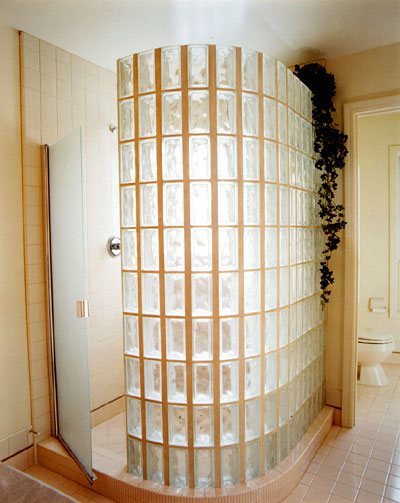 أفخم حمامات مودرن bathroom-shower.jpg